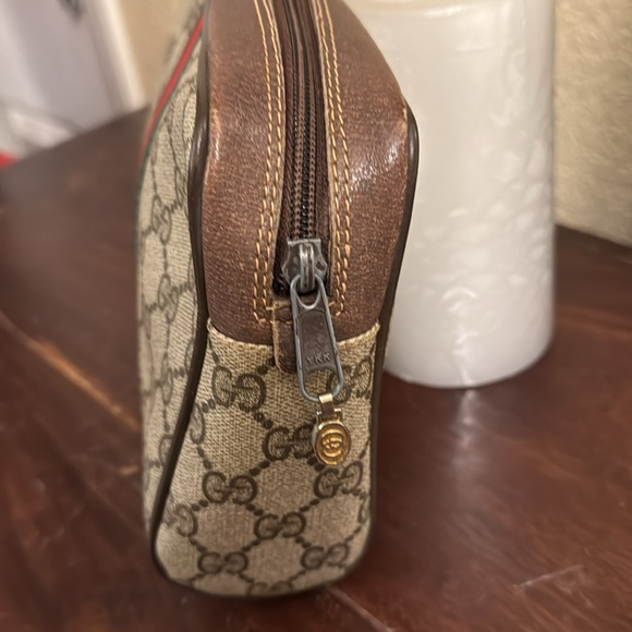 Authebtic Vintage Gucci Clutch GG